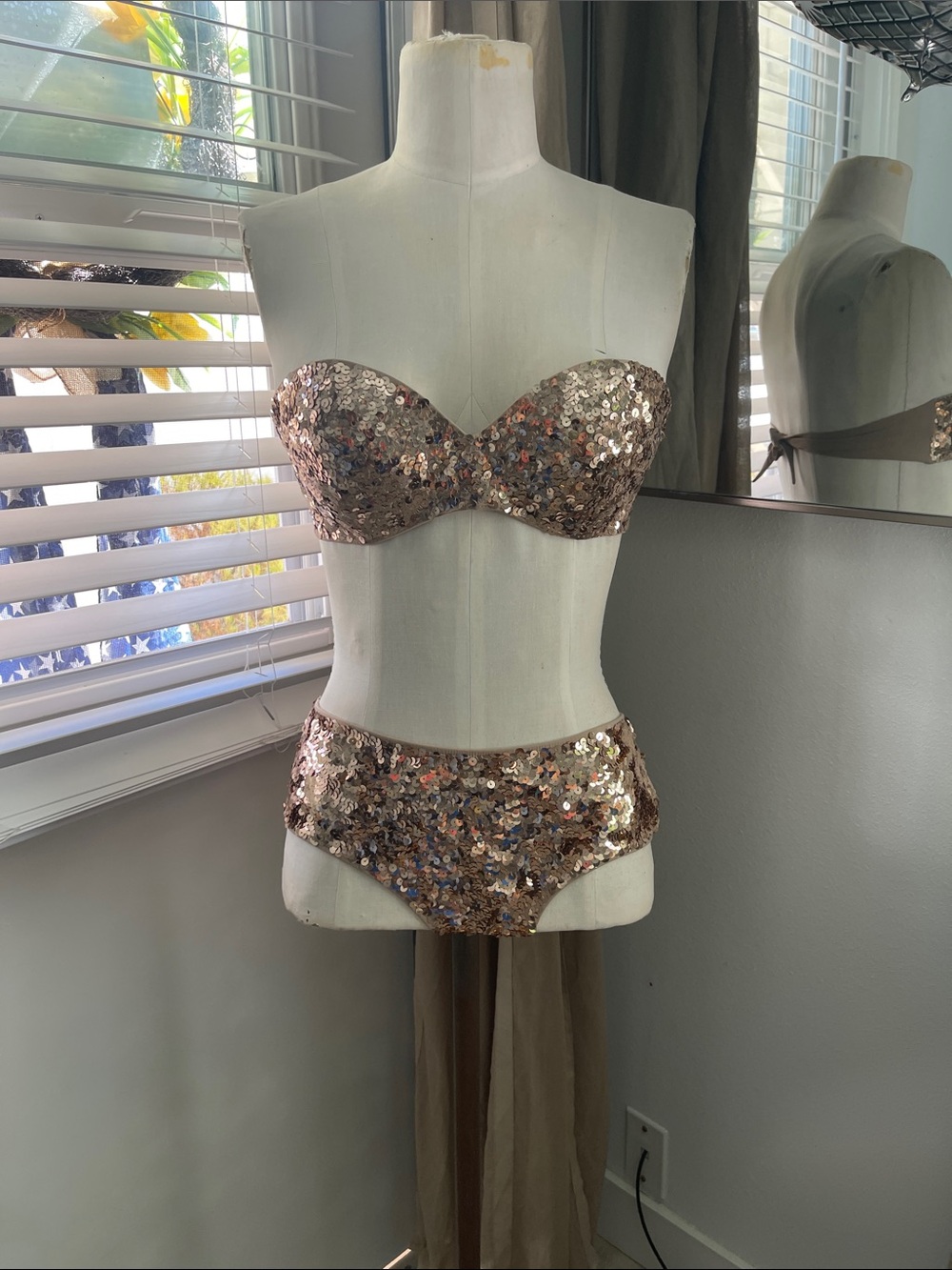 GORGEOUS Never Worn Dineila Brazil for Free People Sequin Bikini Set - Rose Gold